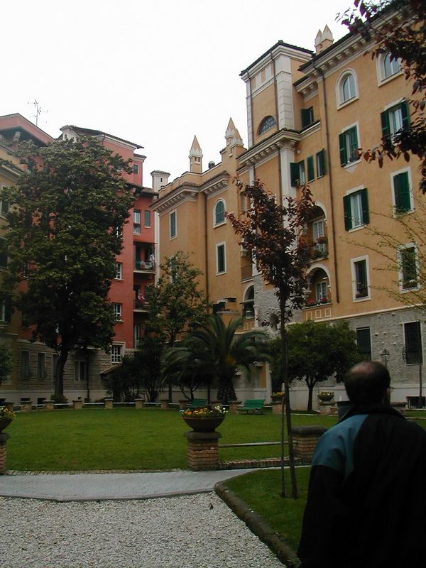 Fig.5 - corte dell’Appio II in Piazza Tuscolo 1